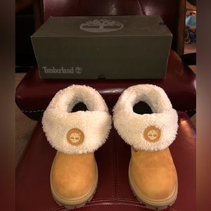 Wheat Nubuck White Fleece Timberland Boots